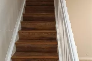 4210 NE 22nd Dr, Homestead, FL 33033 - Photo 9