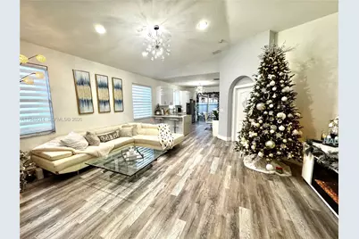 2101 NE 37th Ter, Homestead, FL 33033 - Photo 5