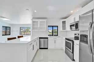 16653 Golfview Dr, Weston, FL 33326 - Photo 13