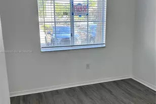 1270 SE 31st Ct, Homestead, FL 33035 - Photo 9