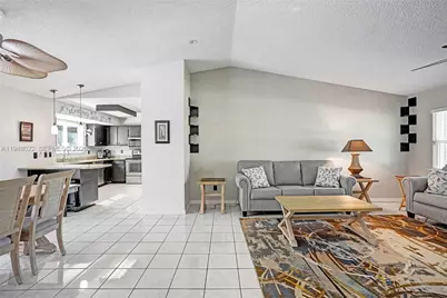 2252 SE Rainier Rd, Port Saint Lucie, FL 34952 - Photo 7