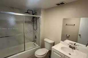 8051 S Colony Cir S, Tamarac, FL 33321 - Photo 9