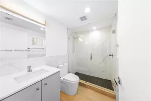 1966 Biarritz, Miami Beach, FL 33141 - Photo 9