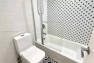 100 Lincoln Rd, Miami Beach, FL 33139 - Photo 7