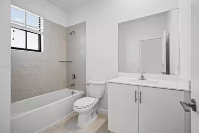 3508 W 108th St, Hialeah, FL 33018 - Photo 11