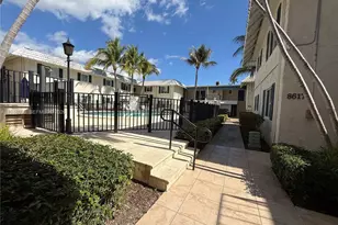 8607 SW 68th Ct, Pinecrest, FL 33156 - Photo 3