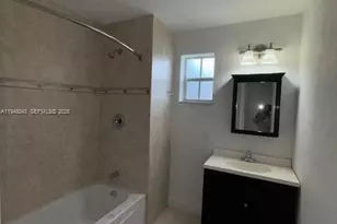 7625 Shalimar St, Miramar, FL 33023 - Photo 11