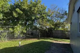 7625 Shalimar St, Miramar, FL 33023 - Photo 29