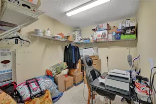 1713 Whitehall Dr, Davie, FL 33324 - Photo 15