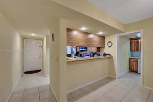 1713 Whitehall Dr, Davie, FL 33324 - Photo 7