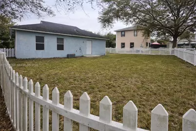 2145 NW 68th Ter, Miami, FL 33147 - Photo 11