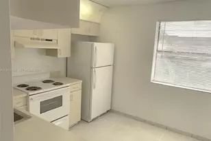 900 Constitution Dr, Homestead, FL 33034 - Photo 5