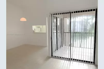 900 Constitution Dr #900I, Homestead, FL 33034 - Photo 9