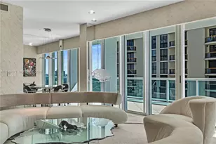 10101 Collins Ave, Bal Harbour, FL 33154 - Photo 15