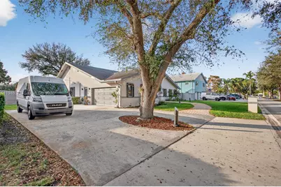 137 E Palm Dr, Margate, FL 33063 - Photo 5