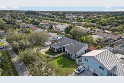 137 E Palm Dr, Margate, FL 33063 - Photo 71