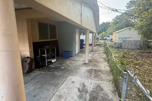 5181 NW 5th St, Miami, FL 33126 - Photo 5