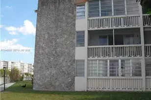 1591 NE Miami Gardens Dr, Miami, FL 33179 - Photo 5