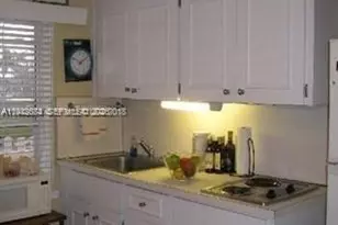 330 Coolidge St, Hollywood, FL 33019 - Photo 3