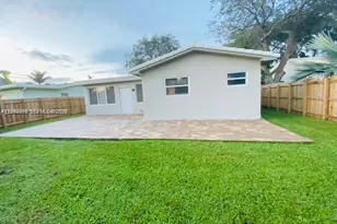 227 SE 7th St, Dania Beach, FL 33004 - Photo 13