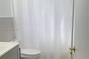 5821 NE 18th Ave, Fort Lauderdale, FL 33334 - Photo 13