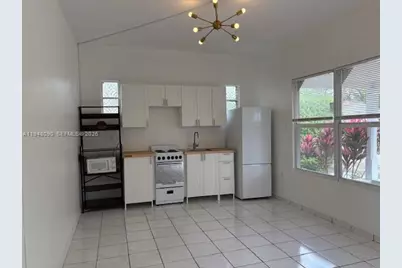 752 NW 24th Ct #1, Miami, FL 33125 - Photo 5