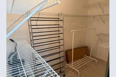 412 Briarwood Cir #2-23, Hollywood, FL 33024 - Photo 17