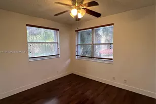 561 Racquet Club Rd, Weston, FL 33326 - Photo 23