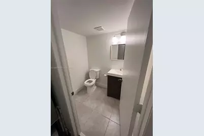 561 Racquet Club Rd #21, Weston, FL 33326 - Photo 11
