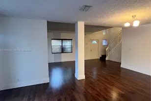 561 Racquet Club Rd, Weston, FL 33326 - Photo 7