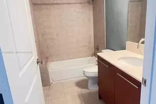 2641 N Flamingo Rd, Sunrise, FL 33323 - Photo 21