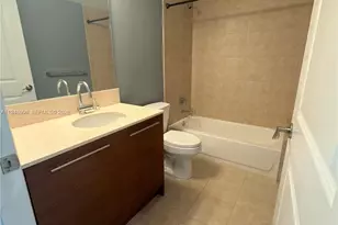 2641 N Flamingo Rd, Sunrise, FL 33323 - Photo 25