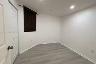 8800 NW 107 Ct, Doral, FL 33178 - Photo 9