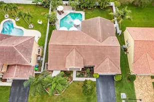 13310 NW 11th Ln, Sunrise, FL 33323 - Photo 7