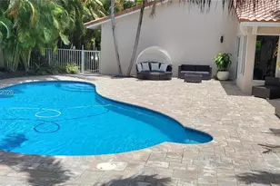 423 NW 48th Ave, Deerfield Beach, FL 33442 - Photo 5