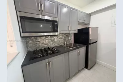 1014 Salzedo St #311, Coral Gables, FL 33134 - Photo 3