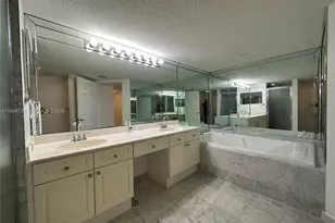 17275 Collins Ave, Sunny Isles Beach, FL 33160 - Photo 13