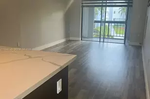 9440 Fontainebleau Blvd, Miami, FL 33172 - Photo 13