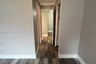 9440 Fontainebleau Blvd, Miami, FL 33172 - Photo 11