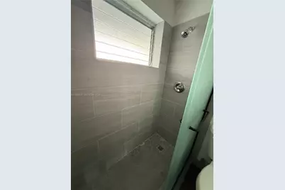 1021 Crystal Lake Dr #307, Deerfield Beach, FL 33064 - Photo 9