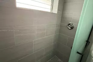 1021 Crystal Lake Dr, Deerfield Beach, FL 33064 - Photo 9