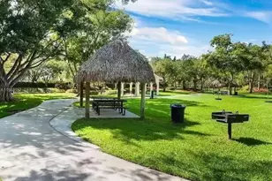 4192 Laurel Ridge Cir, Weston, FL 33331 - Photo 27