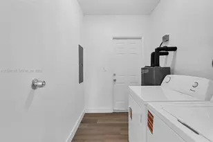 130 NW 48th St, Miami, FL 33127 - Photo 17