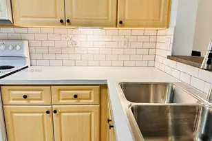 8826 W Flagler St, Miami, FL 33174 - Photo 13