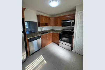 1201 NE 191st St #G313, Miami, FL 33179 - Photo 3