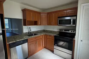 1201 NE 191st St, Miami, FL 33179 - Photo 3