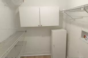 4910 NW 79th Ave, Doral, FL 33166 - Photo 5