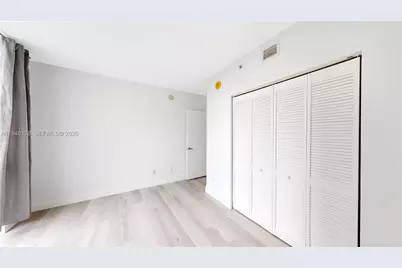 325 S Biscayne Blvd #2226, Miami, FL 33131 - Photo 15