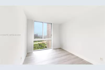 325 S Biscayne Blvd #2226, Miami, FL 33131 - Photo 9