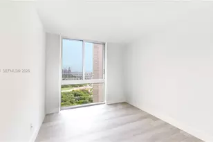 325 S Biscayne Blvd, Miami, FL 33131 - Photo 9